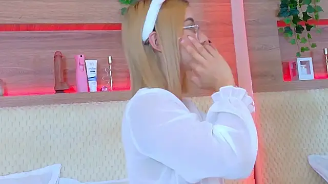 AlixMonroe online show from October 2025 11:00:02 AM