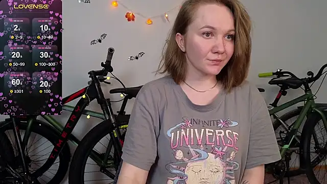 Snapshot of BellaMurrr chatting on October 2025 05:39:02 AM BellaMurrr online show from October 2025 05:39:02 AM