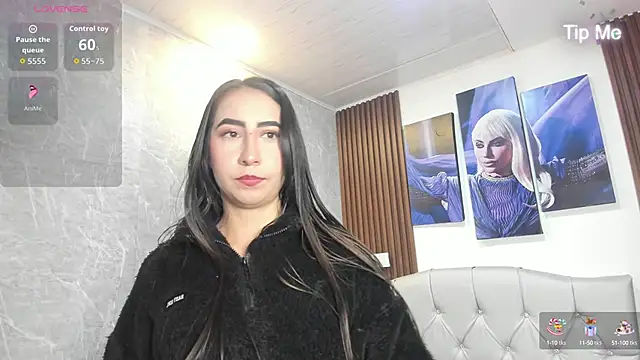 Snapshot of Sophi_Thaylorr chatting on October 2025 12:50:02 PM Sophi Thaylorr online show from October 2025 12:50:02 PM