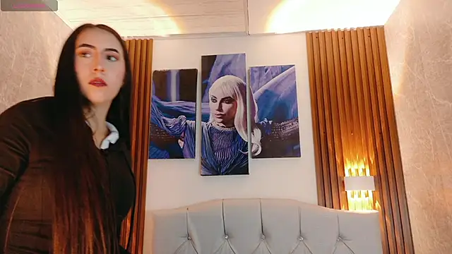 Sophi Thaylorr online show from September 2025 01:05:02 PM