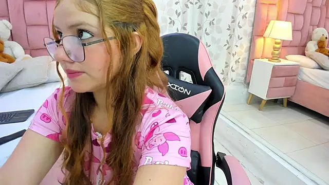 EimmyJones online show from October 2025 03:29:02 AM