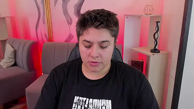 Snapshot of IanGilbert chatting on February 2026 08:53:01 PM IanGilbert online show from February 2026 08:53:01 PM