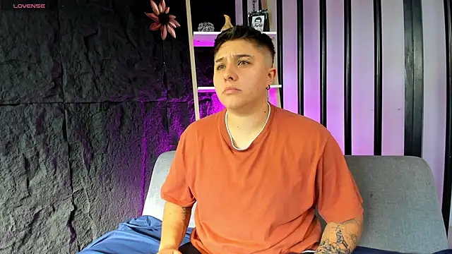 IanGilbert online show from October 2025 09:17:02 PM