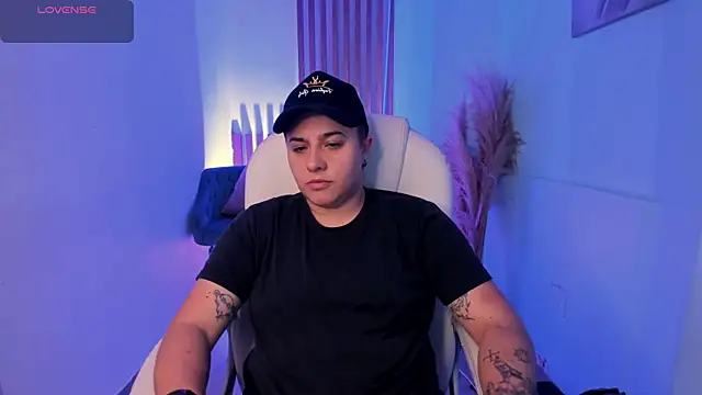 Snapshot of IanGilbert chatting on January 2026 08:57:02 PM IanGilbert online show from January 2026 08:57:02 PM