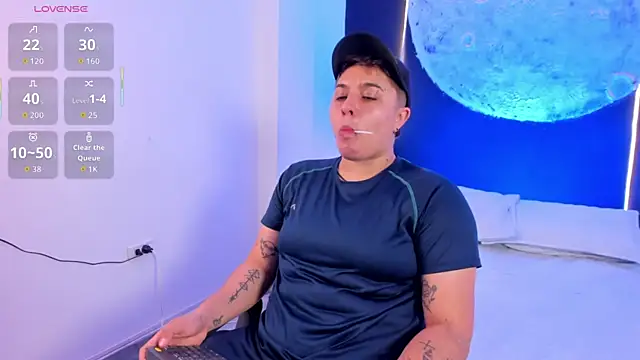 Snapshot of IanGilbert chatting on December 2025 08:52:01 PM IanGilbert online show from December 2025 08:52:01 PM