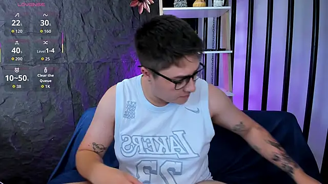 IanGilbert online show from October 2025 09:34:02 PM