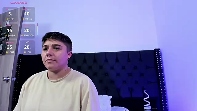 Snapshot of IanGilbert chatting on November 2025 08:02:02 PM IanGilbert online show from November 2025 08:02:02 PM