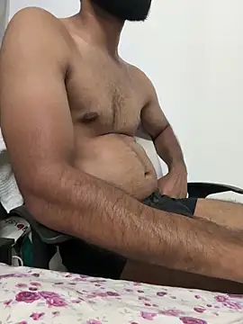 Honeyxoxx online show from April 2026 07:06:02 PM