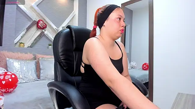 roxana santini online show from October 2025 02:40:02 PM