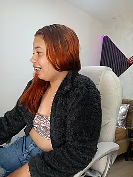 Snapshot of roxana_santini chatting on December 2025 08:04:02 PM roxana santini online show from December 2025 08:04:02 PM