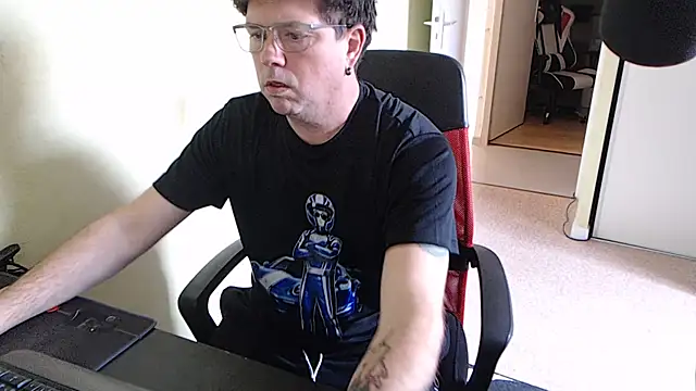 blueandwhite1 online show from March 2026 03:17:01 PM