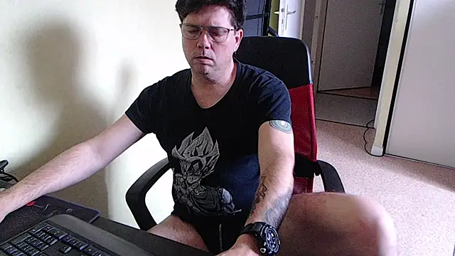 blueandwhite1 online show from February 2026 03:36:01 PM