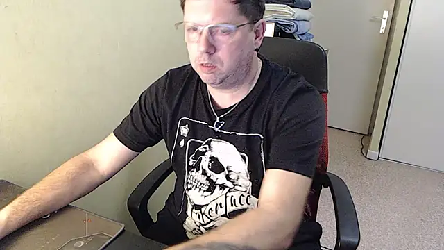 blueandwhite1 online show from February 2025 05:24:02 PM