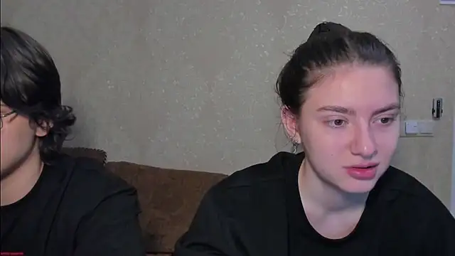 Snapshot of muuur_fam chatting on November 2025 08:09:02 PM muuur fam online show from November 2025 08:09:02 PM