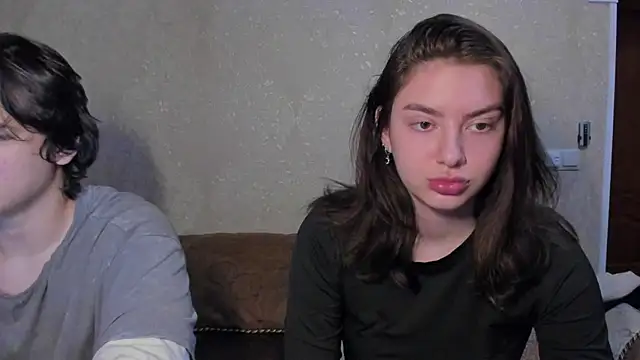 Snapshot of muuur_fam chatting on November 2025 04:32:01 PM muuur fam online show from November 2025 04:32:01 PM