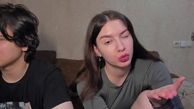 Snapshot of muuur_fam chatting on November 2025 03:48:01 PM muuur fam online show from November 2025 03:48:01 PM