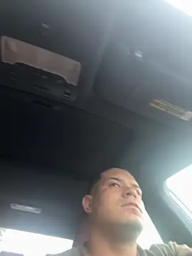 YadielPublic online show from October 2025 07:59:01 PM