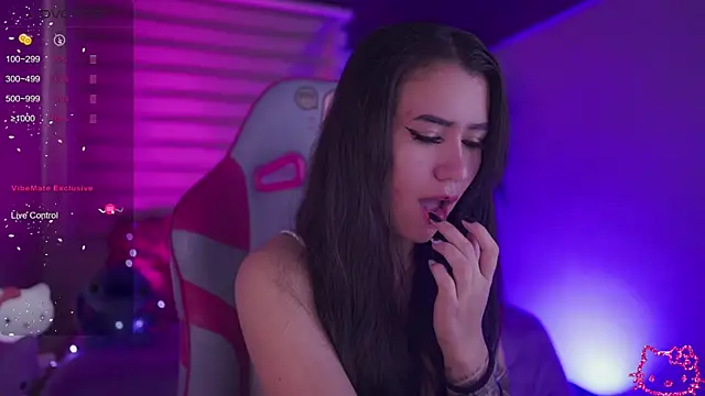  chloe moons  online show from November 2025 02:10:02 PM