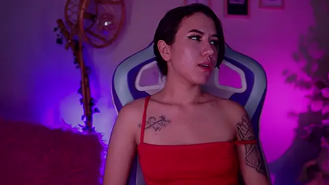  chloe moons  online show from December 2025 09:05:01 PM