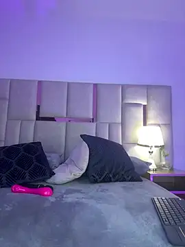 FranchescaVeleska online show from March 2026 08:08:01 PM