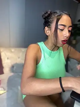 Snapshot of Salome_pink1 chatting on October 2025 01:06:01 AM Salome pink1 online show from October 2025 01:06:01 AM