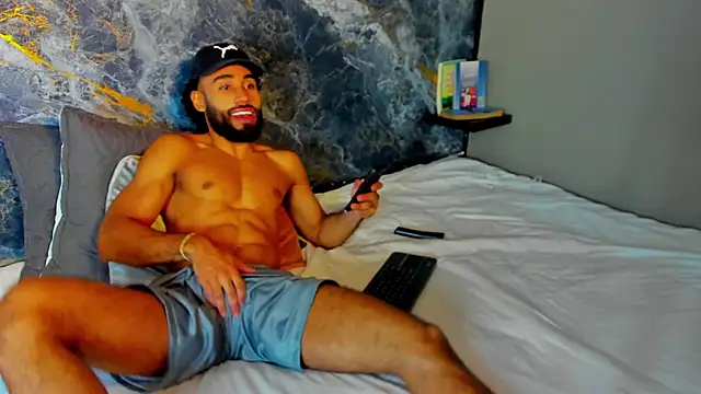 luca flame online show from September 2025 03:52:01 PM