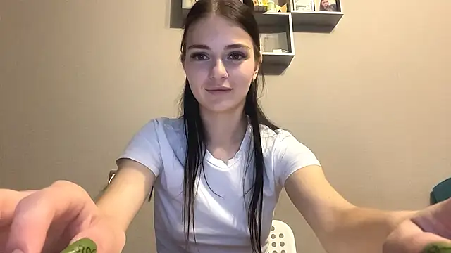 TianaWidell online show from September 2025 01:03:02 PM