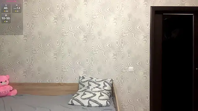 TianaWidell online show from December 2025 02:16:02 PM