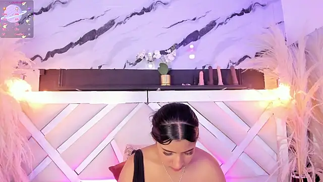 Zoe-Johnson  online show from May 2026 09:35:01 PM