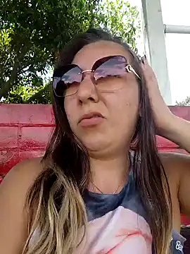 isabella lovem online show from April 2026 04:24:02 PM