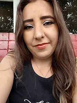 isabella lovem online show from June 2026 10:48:01 PM
