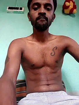 Snapshot of ShinuRoy chatting on October 2025 01:04:02 AM ShinuRoy online show from October 2025 01:04:02 AM