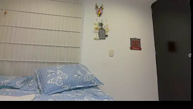 sasha jonne online show from December 2025 01:08:02 AM