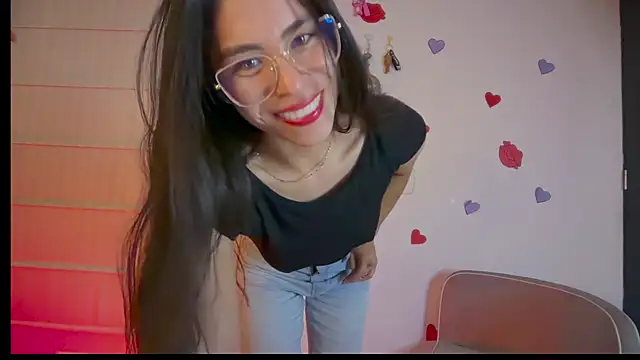 Snapshot of sasha_jonne chatting on June 2026 01:44:02 AM sasha jonne online show from June 2026 01:44:02 AM