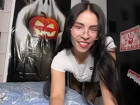 sasha jonne online show from October 2025 12:19:02 AM