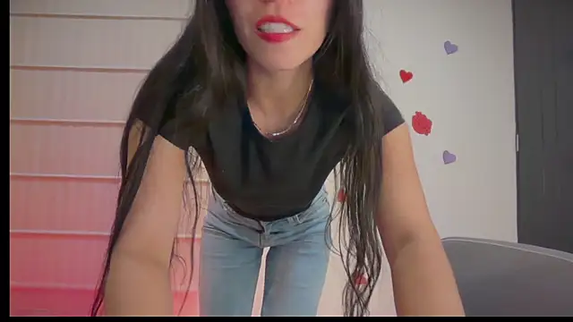 Snapshot of sasha_jonne chatting on June 2026 01:22:01 AM sasha jonne online show from June 2026 01:22:01 AM