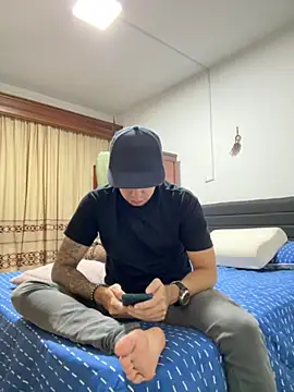 Jaguer2213 online show from September 2025 01:54:02 AM