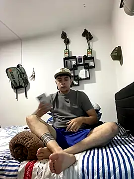 Jaguer2213 online show from November 2025 03:21:01 AM