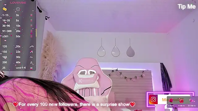Snapshot of Mia_rose_20 chatting on October 2025 12:33:01 AM Mia rose 20 online show from October 2025 12:33:01 AM