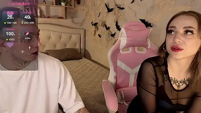 Crystal-Nuts online show from December 2025 11:21:01 PM