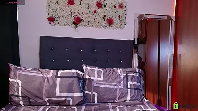 Snapshot of madisonwalkeeer chatting on November 2025 08:13:01 PM madisonwalkeeer online show from November 2025 08:13:01 PM