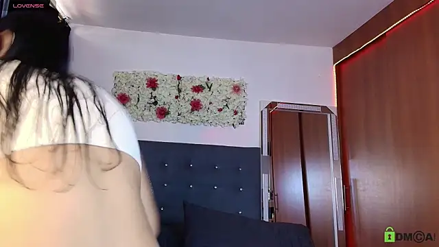 Snapshot of madisonwalkeeer chatting on September 2025 01:38:02 PM madisonwalkeeer online show from September 2025 01:38:02 PM