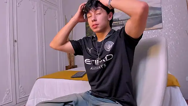 Tyler durten online show from October 2025 04:11:02 AM