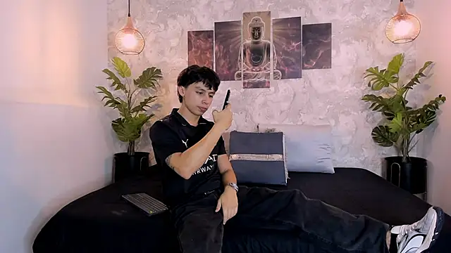 Tyler durten online show from October 2025 03:19:01 AM
