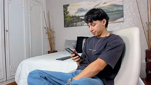 Tyler durten online show from October 2025 02:49:02 AM
