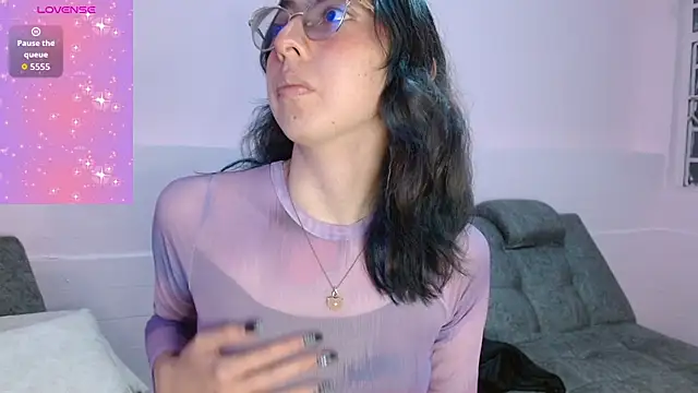 AnnieSparkle online show from October 2025 02:08:01 AM