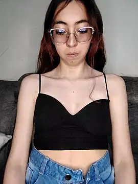 AnnieSparkle online show from September 2025 12:16:02 AM