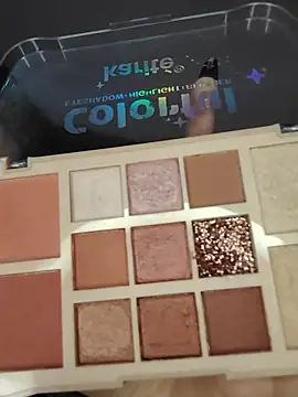 AnnieSparkle online show from October 2025 12:32:01 AM