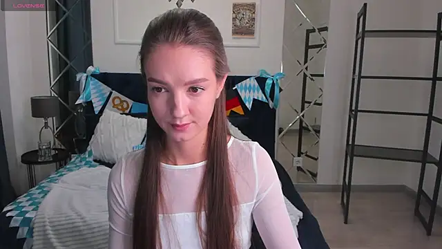 Snapshot of LoraSunnyy chatting on September 2025 01:23:01 AM LoraSunnyy online show from September 2025 01:23:01 AM