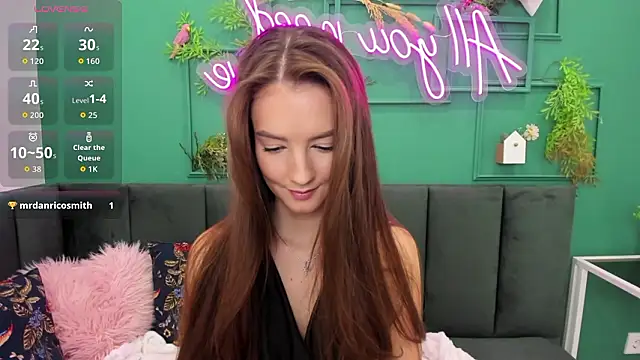 LoraSunnyy online show from March 2026 07:32:02 AM